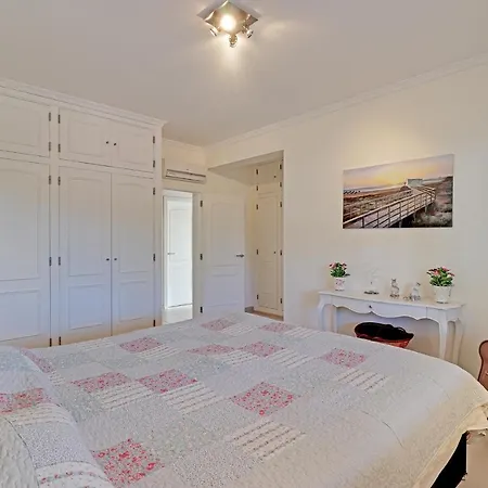 וילה Casa De Apra By Portucasa *