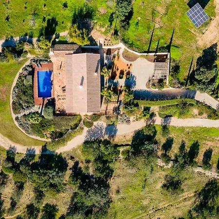 Casa De Apra By Portucasa