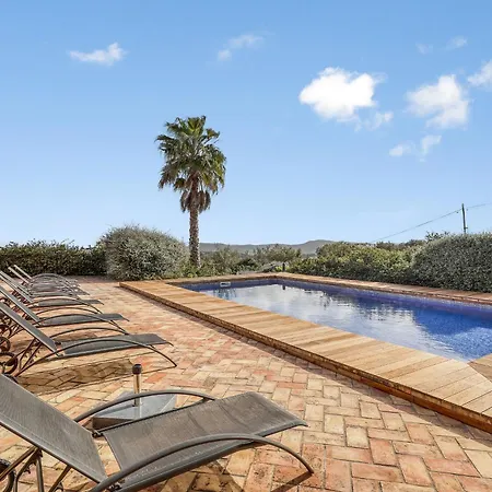 Villa Casa De Apra By Portucasa