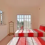 Casa De Apra By Portucasa ローレ