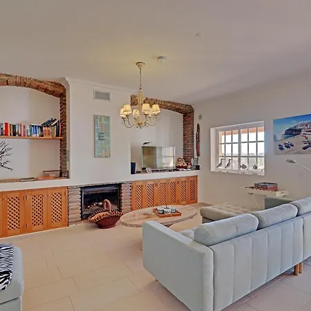 Casa De Apra By Portucasa * ローレ