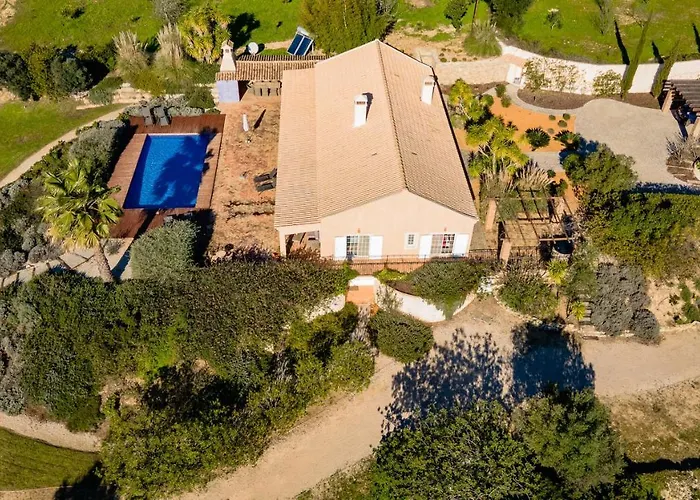 Villa Casa De Apra By Portucasa